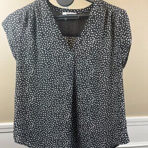 Stitch Fix - Monday Fun Lilian V Neck Blouse - XL
